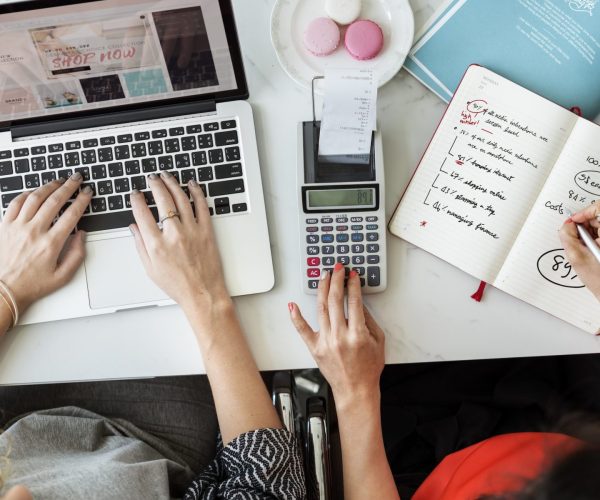 shopping-commercial-online-internet-concept-e1669533733761